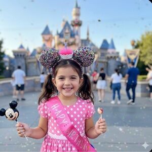 Disney Parks Minnie Mouse Happy Birthday Cake Sequin Ears Headband for children’
